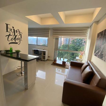 Apartasuite Moderna - En El Corazon Del Poblado เมเดยิน ภายนอก รูปภาพ