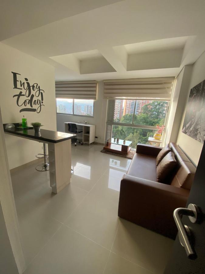 Apartasuite Moderna - En El Corazon Del Poblado เมเดยิน ภายนอก รูปภาพ