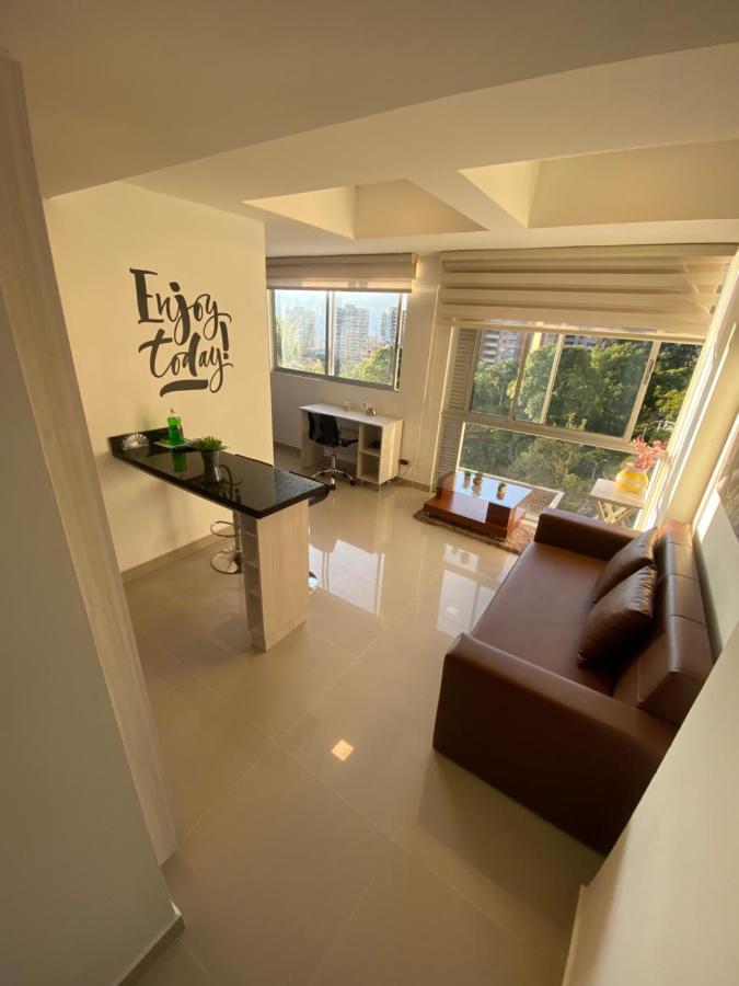 Apartasuite Moderna - En El Corazon Del Poblado เมเดยิน ภายนอก รูปภาพ